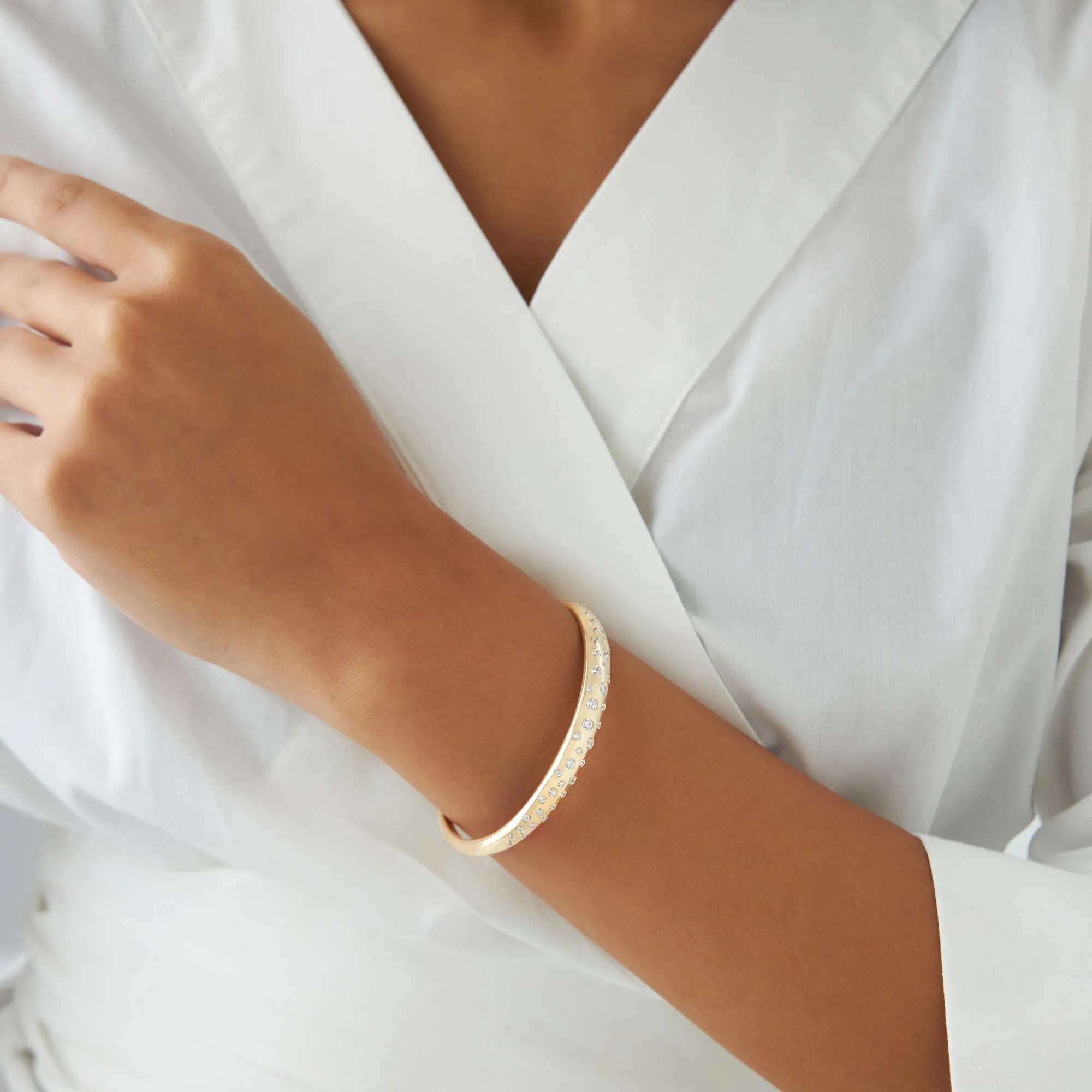 14k 1.20ctw Dome Floating Diamond Bangle Bracelet - Image 3