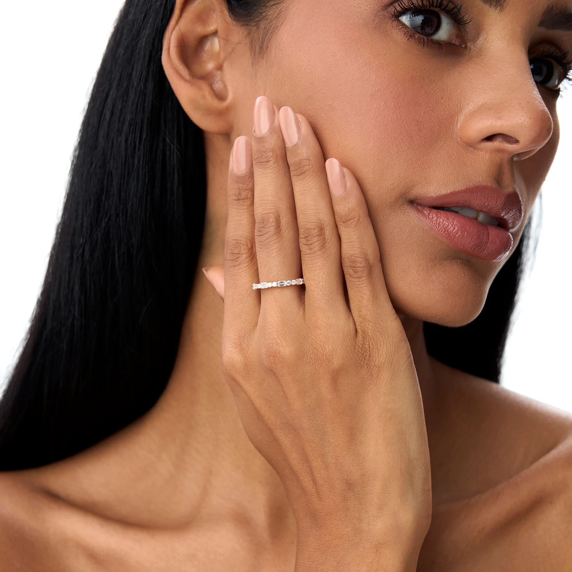 14k Alternating Emerald Cut and Round Diamond Ring - Image 2
