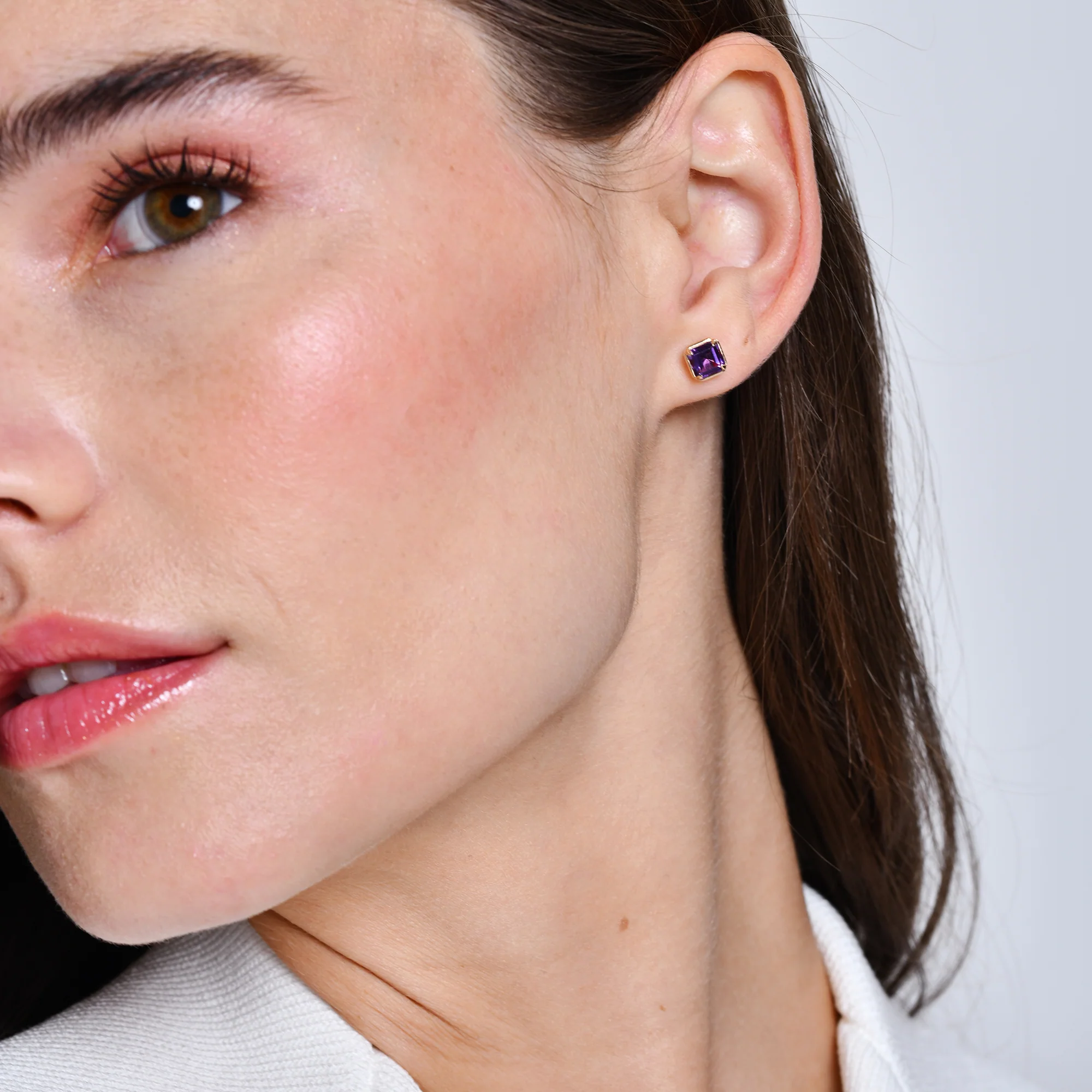 14K Asscher Cut Amethyst Stud Earrings - Image 2