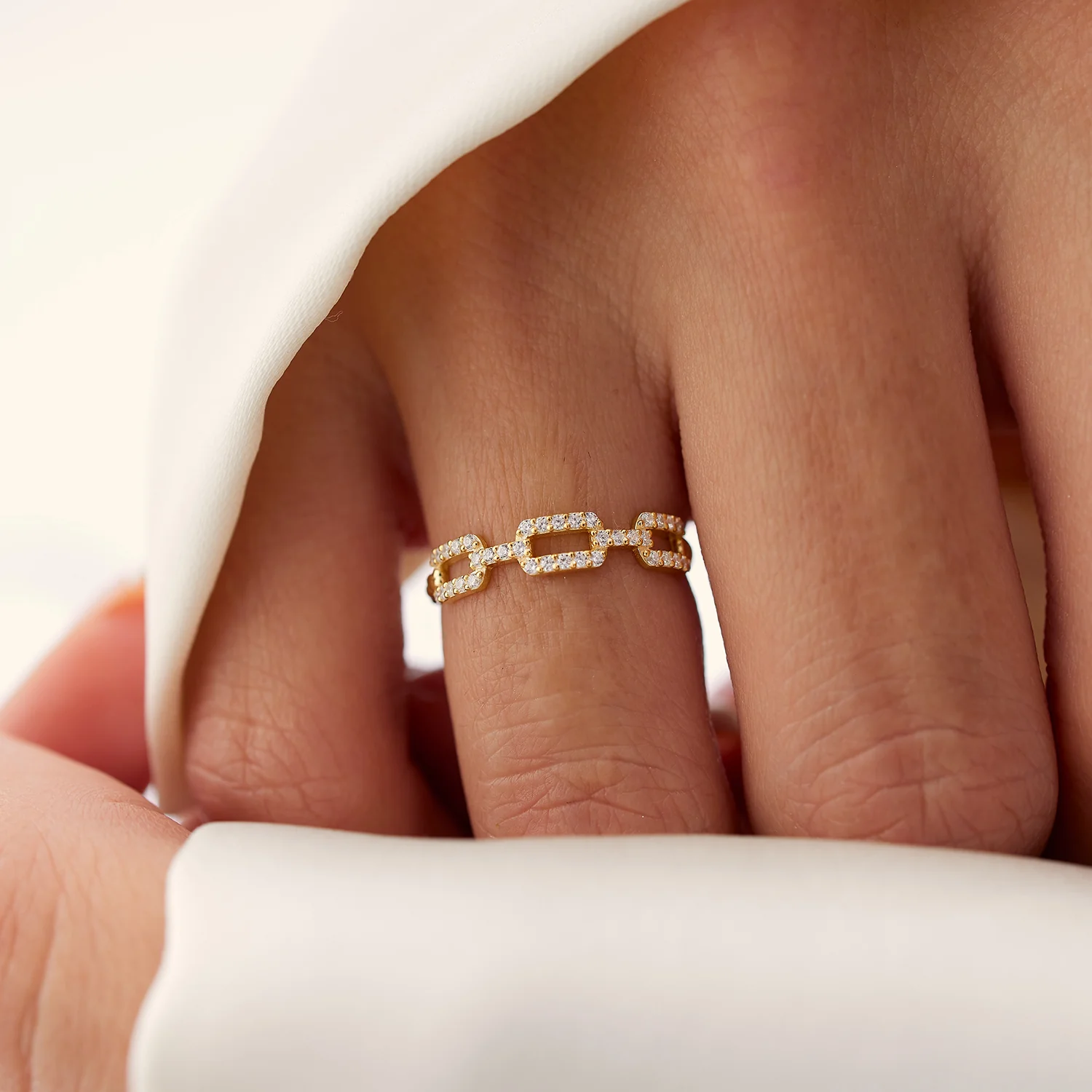 14k Chain Link Diamond Ring with Twisted Rope Band - Image 3