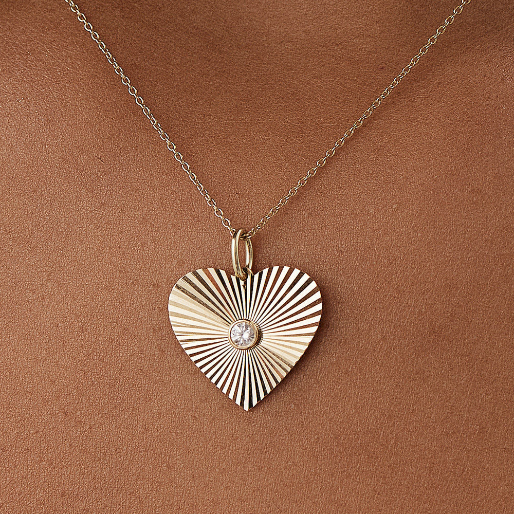 14K Diamond-Cut Heart Shape Disc Ray Pendant - Image 2