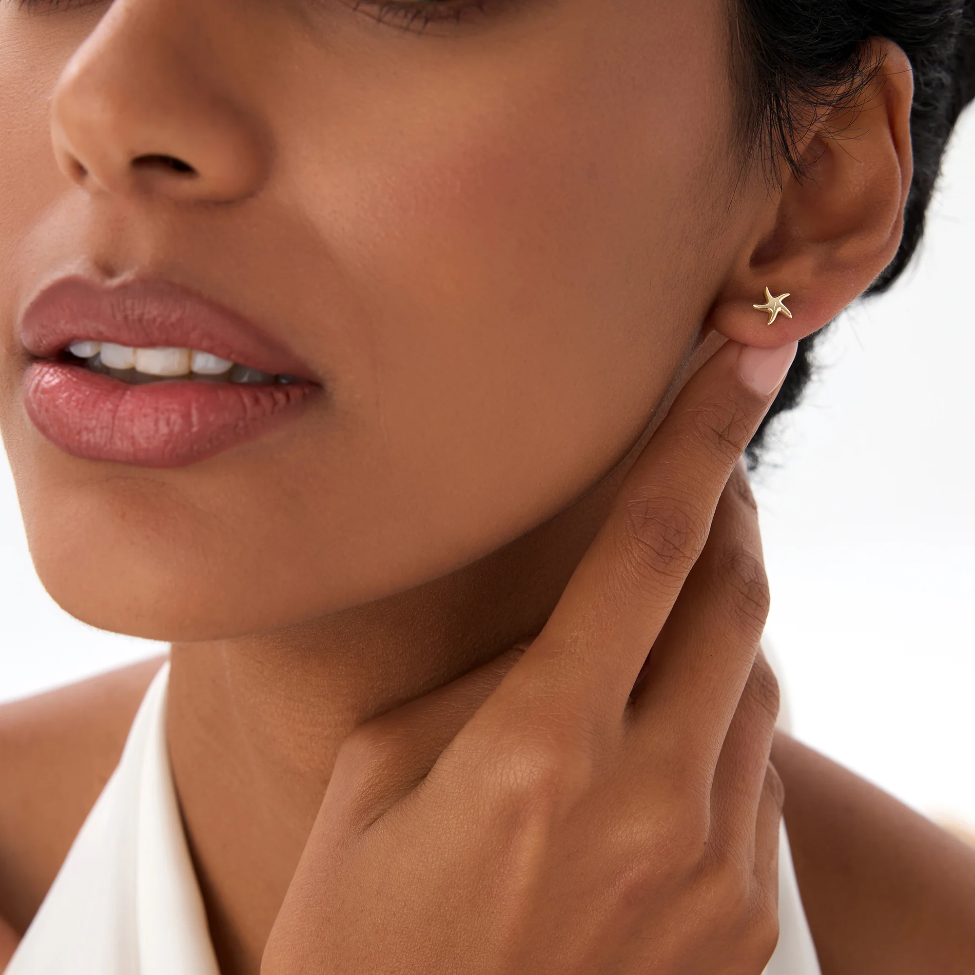 14K Gold Starfish Stud Earrings - Image 4