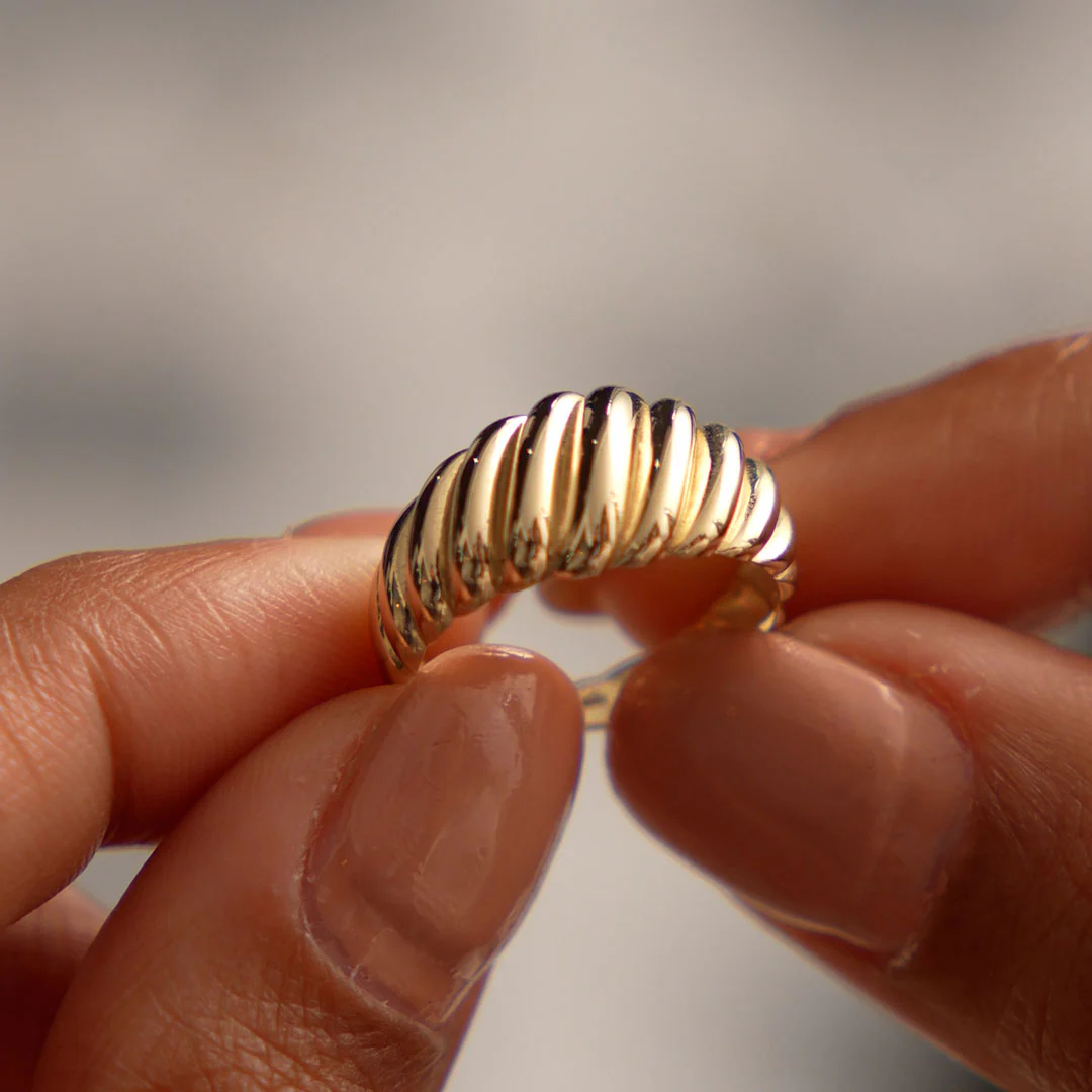 14k Gold Swirl Dome Bold Statement Ring - Image 2