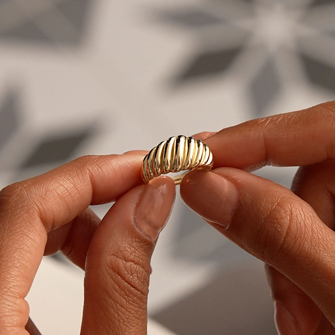 14k Gold Swirl Dome Bold Statement Ring - Image 5
