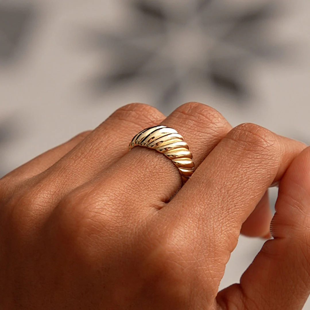 14k Gold Swirl Dome Bold Statement Ring - Image 6