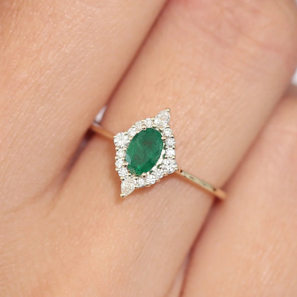 14k Oval Emerald and Diamond Bellarina Ring - Image 3