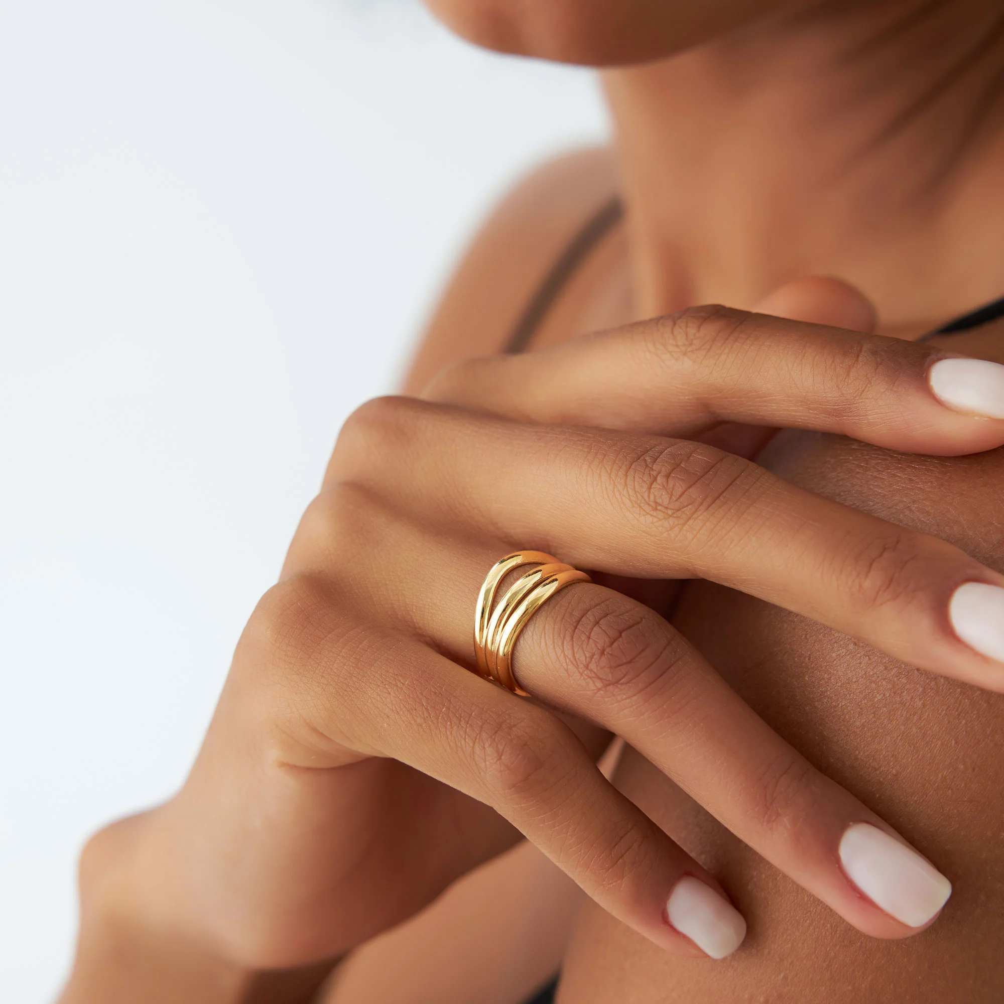 14K Stacked Chunky Curved Ring - Image 4